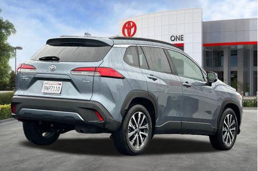 2024 Toyota Corolla Cross XLE