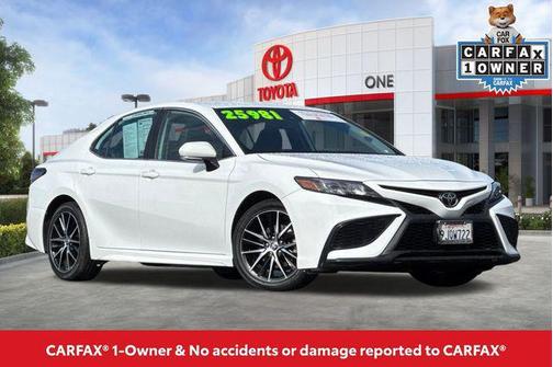 2024 Toyota Camry SE