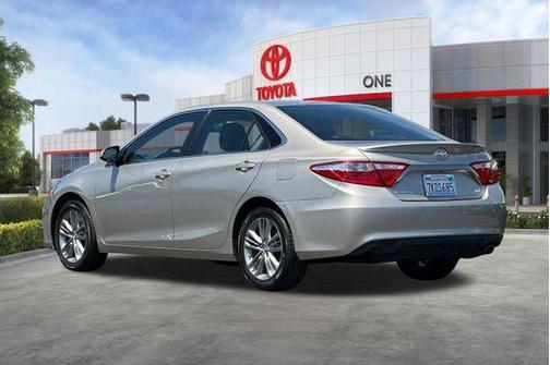 Gold 2015 Toyota Camry SE