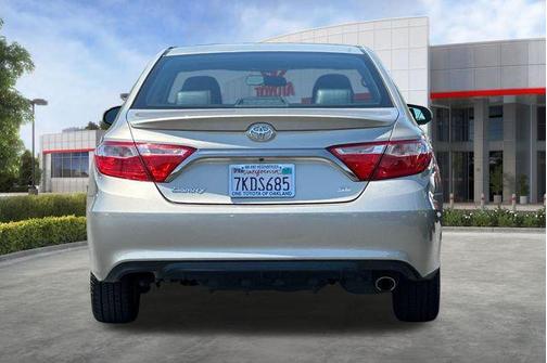 Gold 2015 Toyota Camry SE