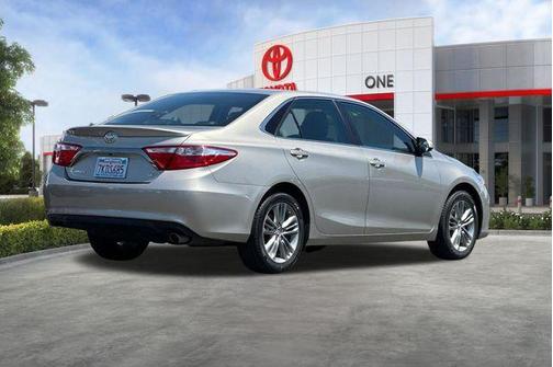 Gold 2015 Toyota Camry SE
