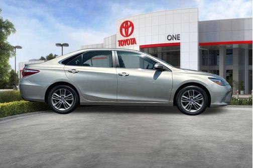 Gold 2015 Toyota Camry SE