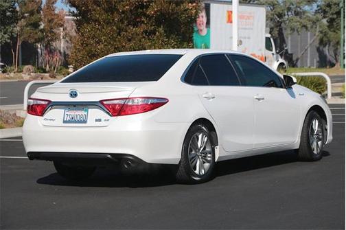 2016 Toyota Camry Hybrid SE
