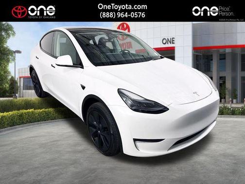 2025 Tesla Model Y Long Range Dual Motor Rear-Wheel Drive