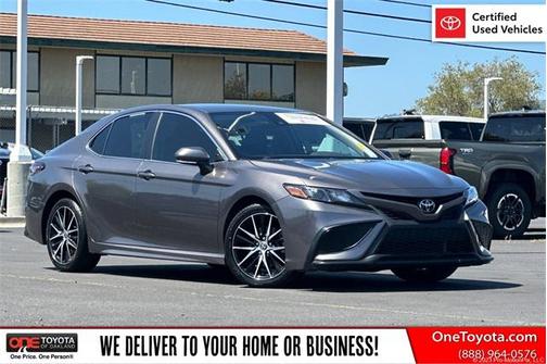 2022 Toyota Camry SE