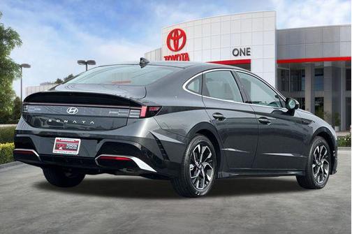 2025 Hyundai SONATA SEL