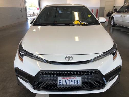 White 2020 Toyota Corolla SE