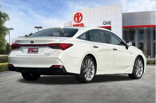 2021 Toyota Avalon Hybrid Limited