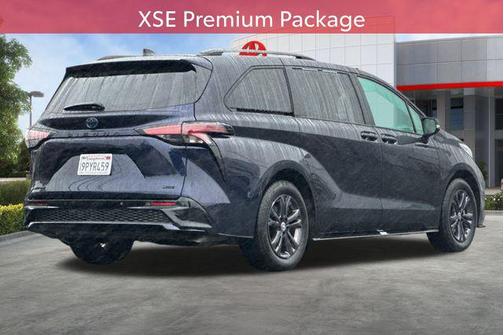 2025 Toyota Sienna XSE 7 Passenger