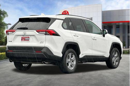 2025 Toyota RAV4 Hybrid XLE