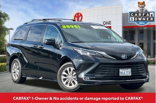 2022 Toyota Sienna XLE