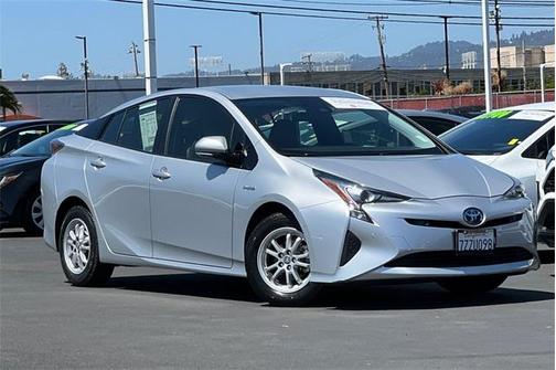 2017 Toyota Prius Three