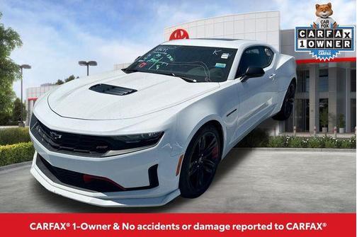 Summit White 2022 Chevrolet Camaro RWD Coupe LT1