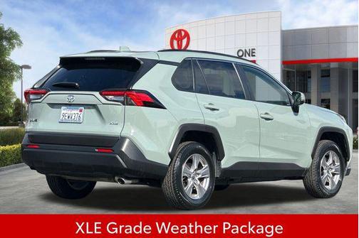 2023 Toyota RAV4 XLE