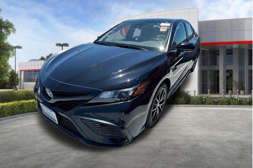 Midnight Black Metallic 2023 Toyota Camry SE