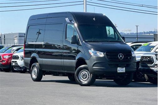 2022 Mercedes-Benz Sprinter 2500 Standard Roof