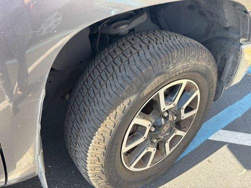 2017 Toyota Tundra SR5