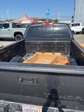 2017 Toyota Tundra SR5