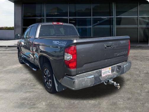 2017 Toyota Tundra SR5