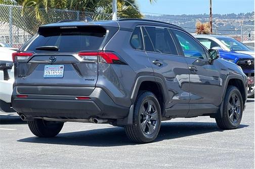 2020 Toyota RAV4 Hybrid LE