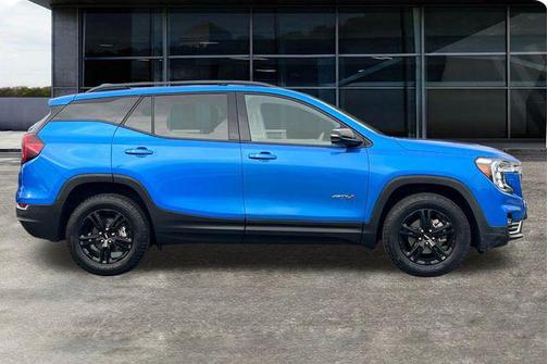 2024 GMC Terrain AWD AT4