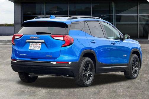 2024 GMC Terrain AWD AT4