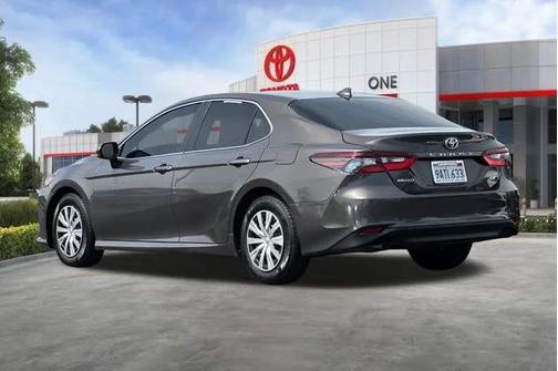 Predawn Gray Mica 2022 Toyota Camry LE