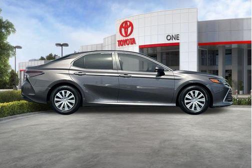 Predawn Gray Mica 2022 Toyota Camry LE