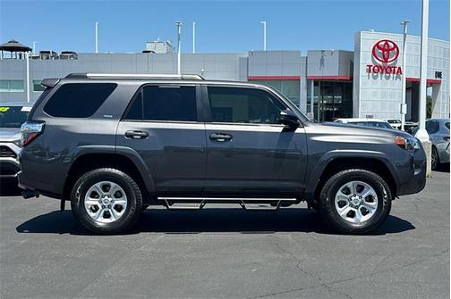 2023 Toyota 4Runner SR5