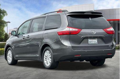 Predawn Gray Mica 2017 Toyota Sienna XLE