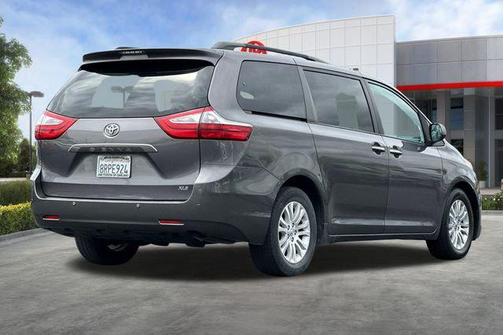 Predawn Gray Mica 2017 Toyota Sienna XLE