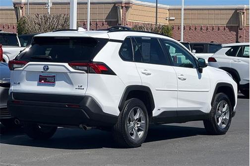2023 Toyota RAV4 Hybrid LE