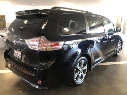 2017 Toyota Sienna SE