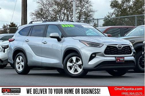 2023 Toyota Highlander LE