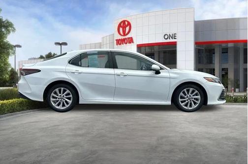White 2022 Toyota Camry LE