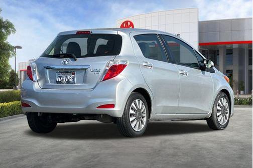 2014 Toyota Yaris LE