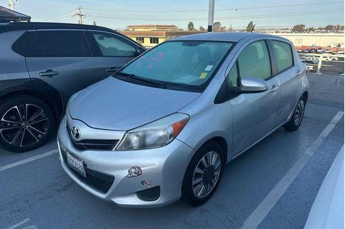 2014 Toyota Yaris LE