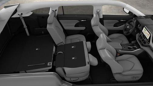 Midnight Black Metallic 2026 Toyota Highlander XLE