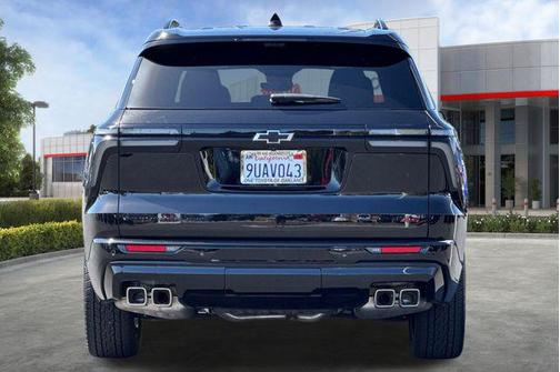 Mosaic Black Metallic 2025 Chevrolet Traverse RS