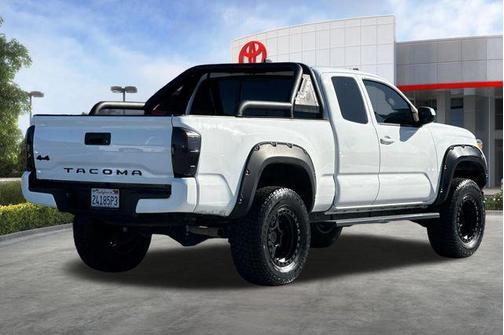 White 2022 Toyota Tacoma SR
