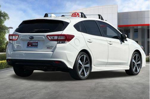 Crystal White Pearl 2018 Subaru Impreza 2.0i Sport