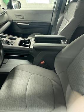 Predawn Gray Mica 2023 Toyota Sienna LE