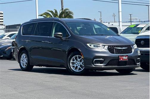 2021 Chrysler Pacifica Touring L