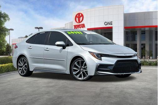 Classic Silver Metallic 2022 Toyota Corolla XSE