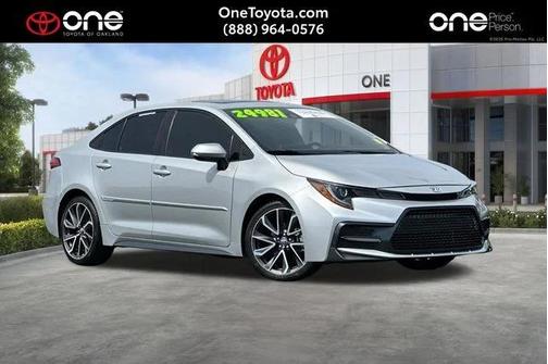 Classic Silver Metallic 2022 Toyota Corolla XSE