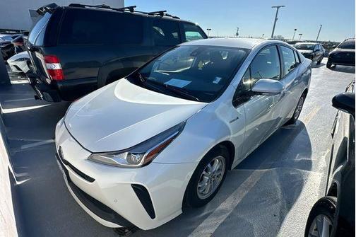 2019 Toyota Prius LE