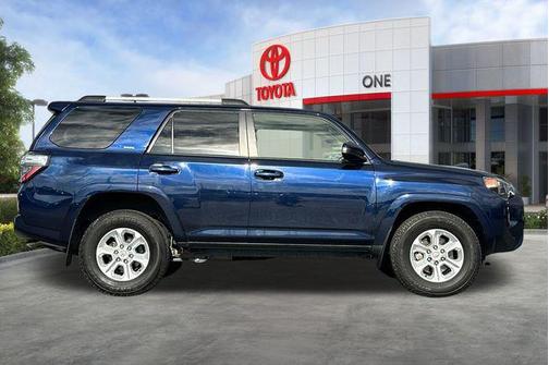 2023 Toyota 4Runner SR5