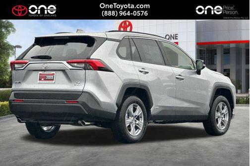 2025 Toyota RAV4 Hybrid LE