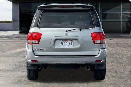 2005 Toyota Sequoia SR5