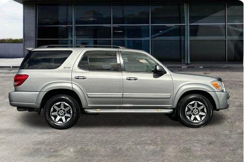 2005 Toyota Sequoia SR5